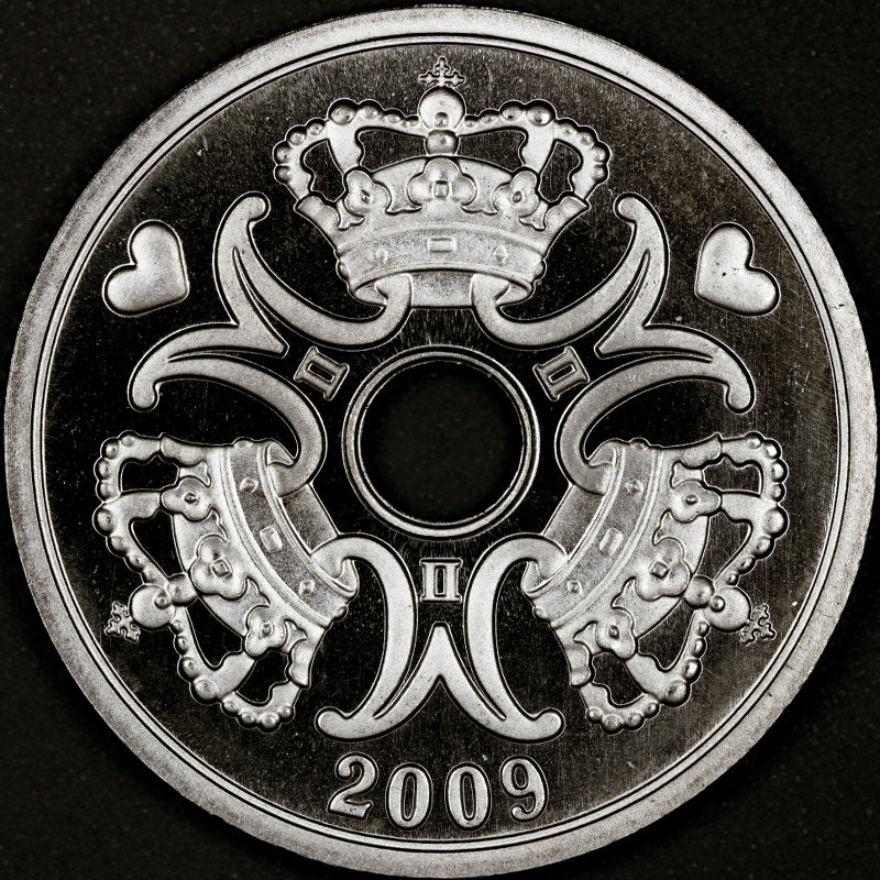 Lens-Reflection-On-Metal