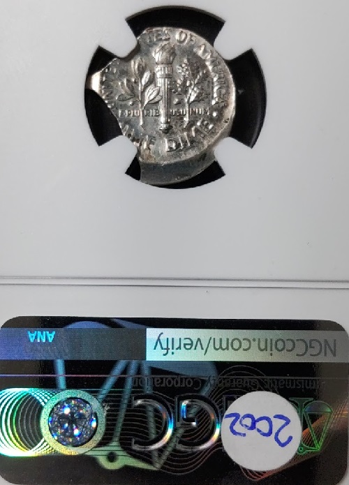 1995-P-10c-Roosevelt-10%-Off-Center-With-Double-Curved-Clips-NGC-AU-58