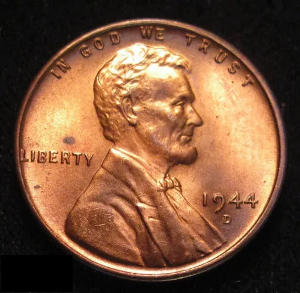 Pickin-&-Grinnin'-On-A-1944-D-Lincoln-Cent