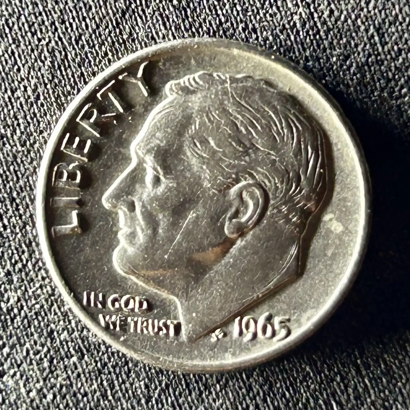 1965-Dime---RDd-On-Dot-And-Bottom-Of-A?