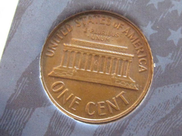 Large-&-Small-Head-Lincoln-Memorial-Cent-?