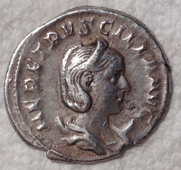 Herennia-Etruscilla---Fake?---More-Pics