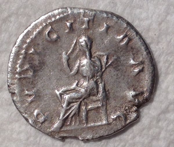 Herennia-Etruscilla---Fake?---More-Pics