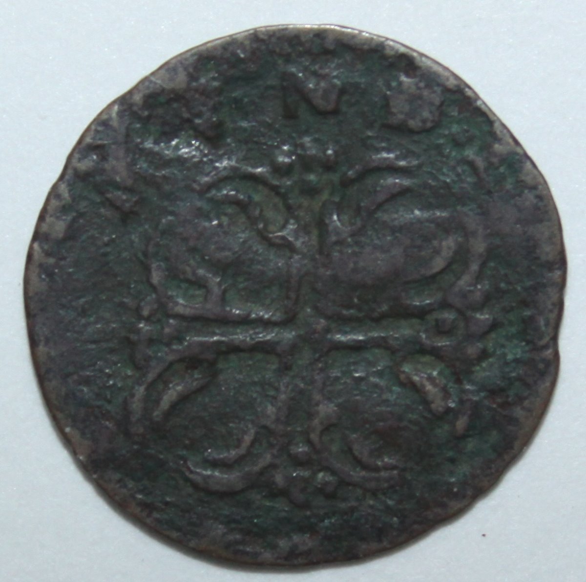 Unknown-Copper---Crowned-Arms--16mm---English?--Id:-Sesino-Per-Piacenza-1740-1744-Piacenza