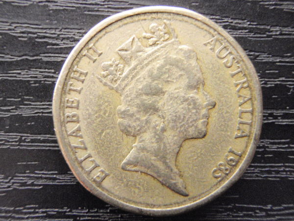 1985-$1-Coin....please-Help!
