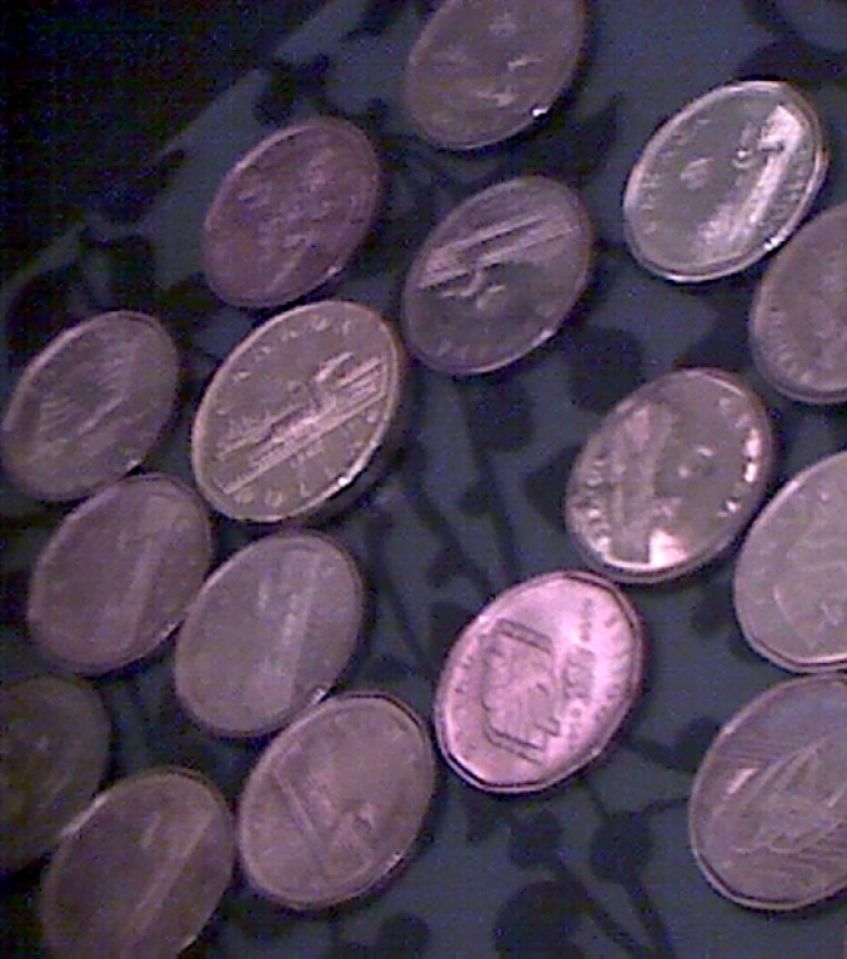 Look-A-Giant-Loonie!