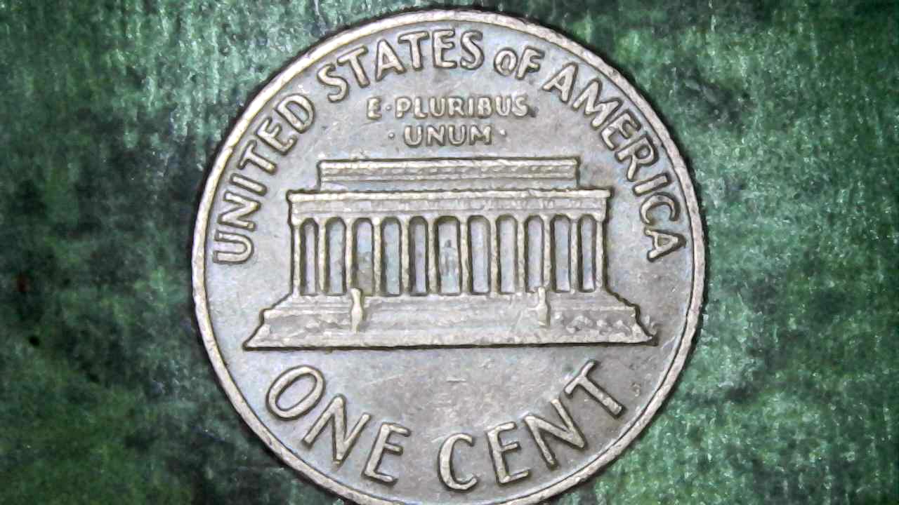 On-My-1971-Penny-Why-Does-The-Back-Of-The-Head-Look-Like-That-And-Its-Missing-The-F-In-FG