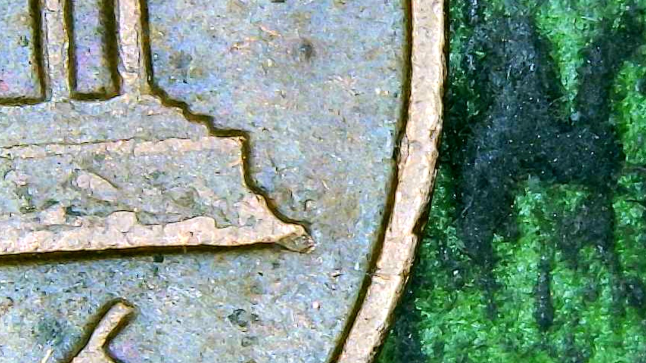 On-My-1971-Penny-Why-Does-The-Back-Of-The-Head-Look-Like-That-And-Its-Missing-The-F-In-FG
