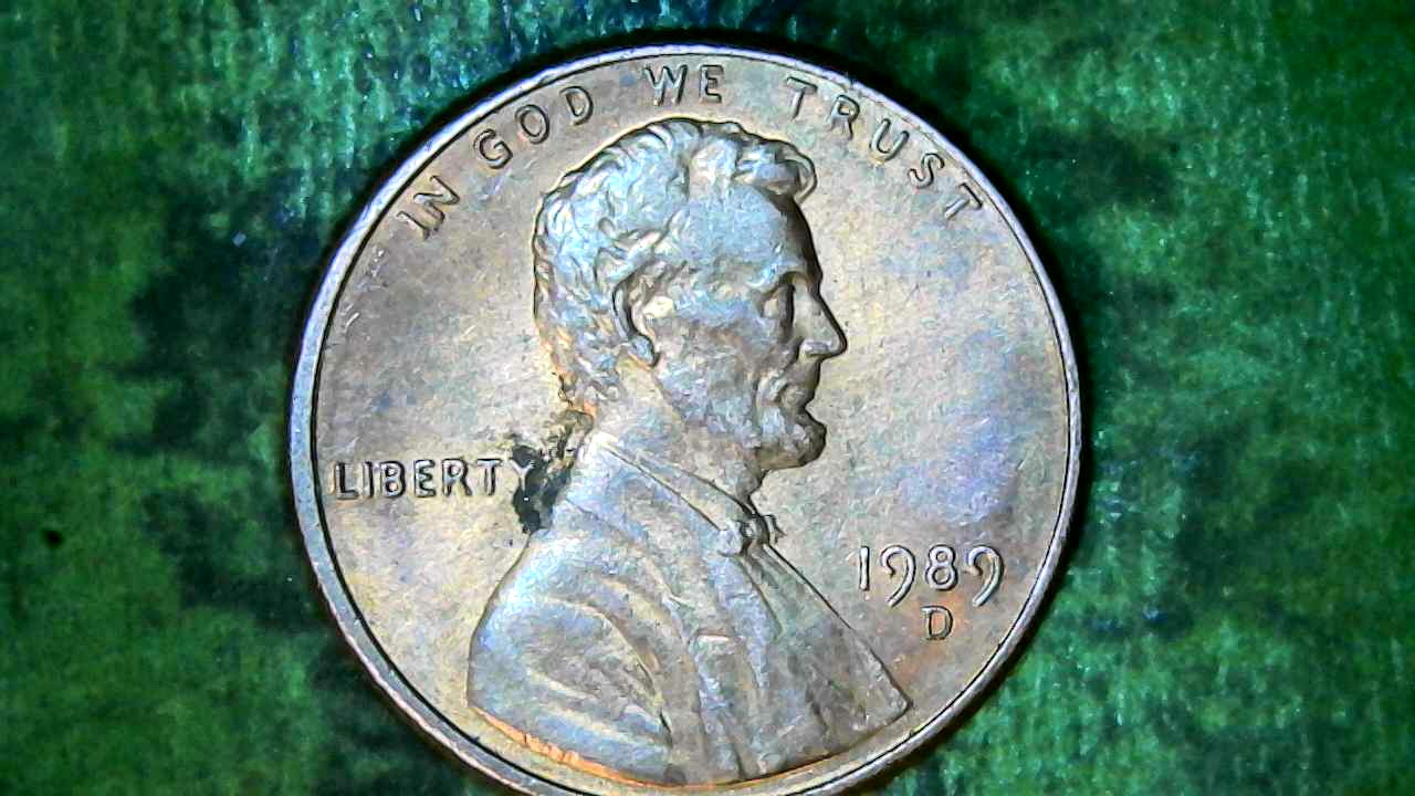 On-The-Reverse-Of-My-1989-D-Cent-On-Right-Next-To-The-Left-Pillar-Is-That-Some-Sort-Of-Doubling