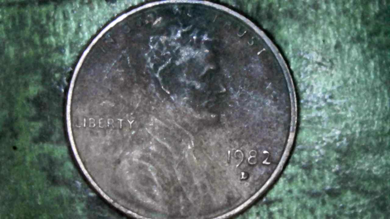 OK-On-My-1982-D-Penny-Is-This-On-A-Small-Date