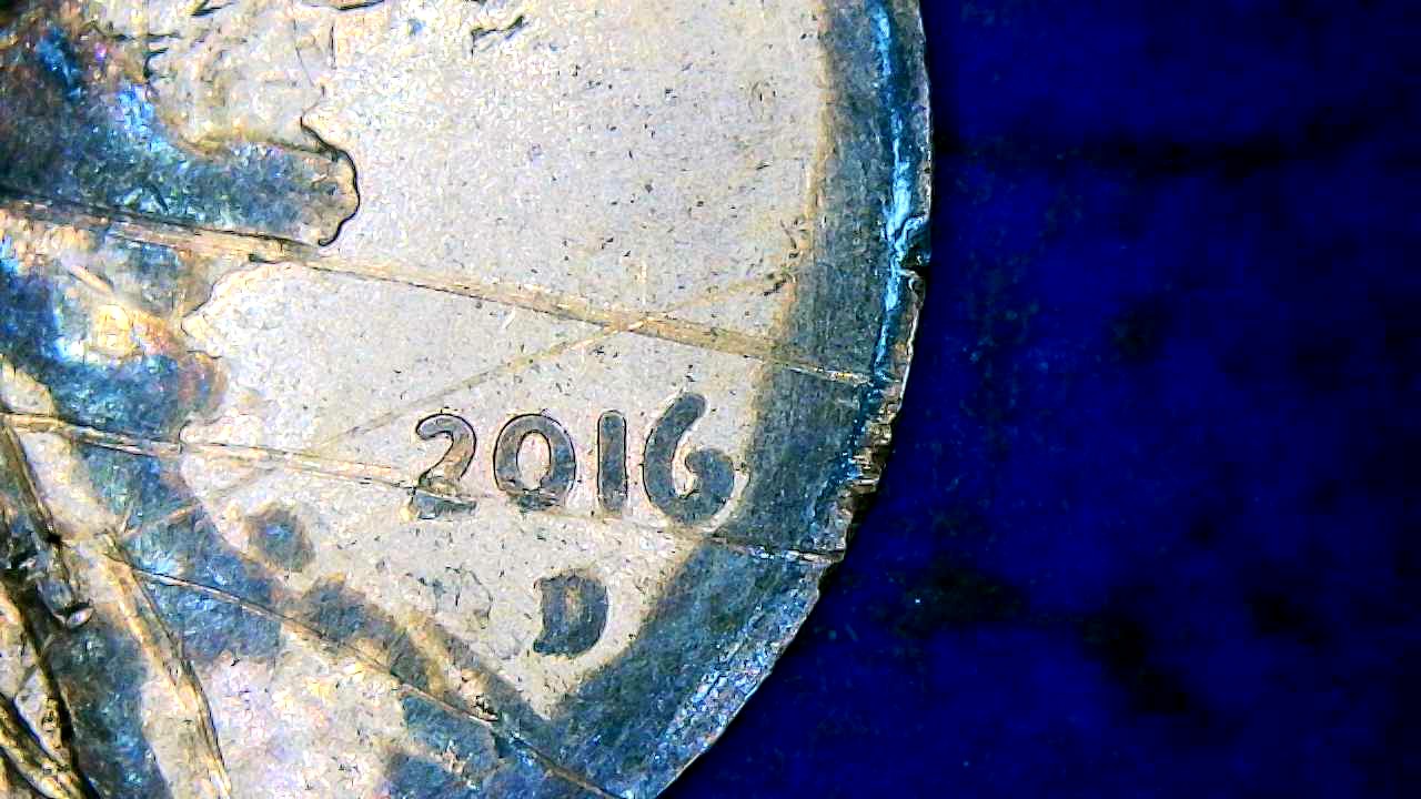 2016-D-Penny-I-Know-Its-Not-Worth-Only-1-Cent-But-I'm curious-Why-Is-The-Lettering-So-Big