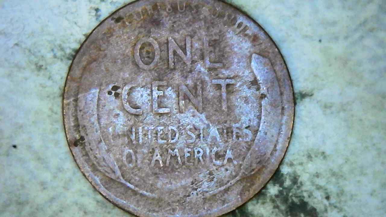 1927-Cent-On-The-Reverse-I-Think-It-Has-Writing--That-Isn't-Supposed-To-Be-There