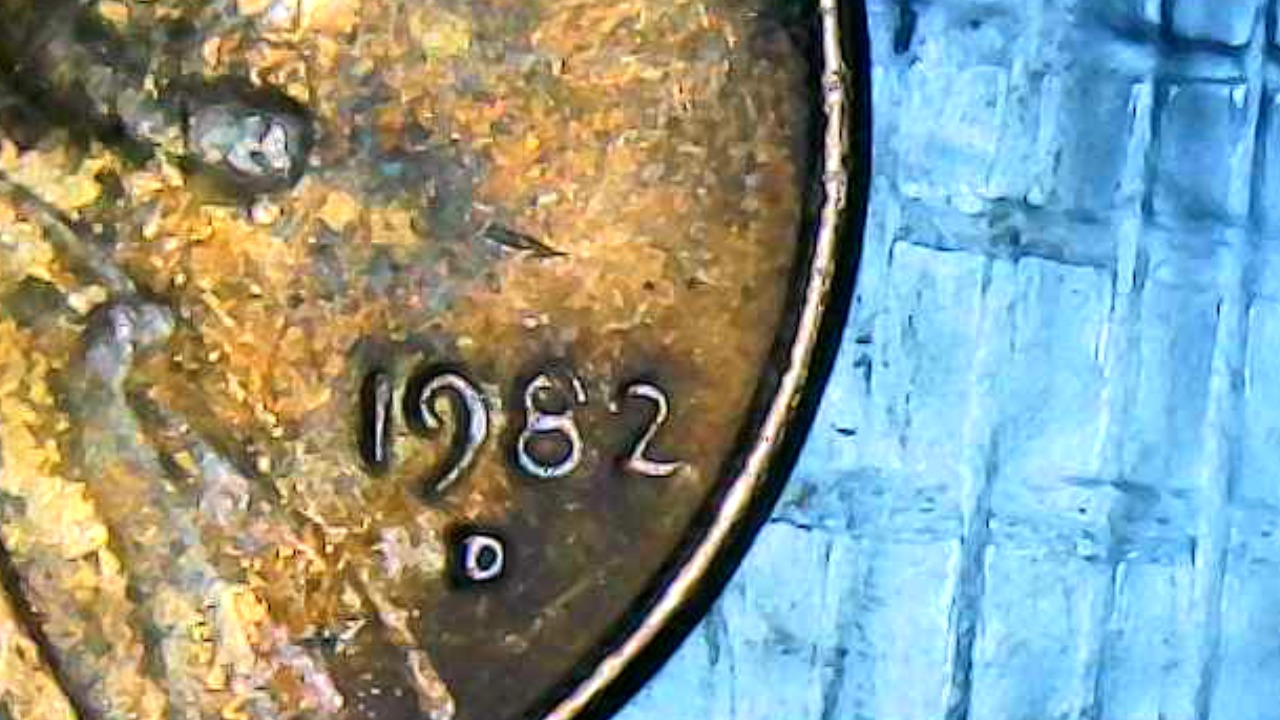 1982--D--Cent-Is-This-A-Small-Date