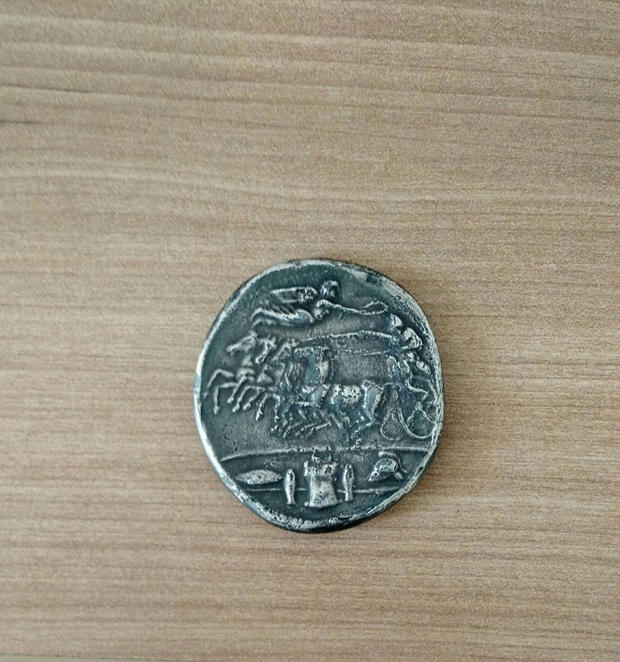 Fake-Decadrachm,-Friends?