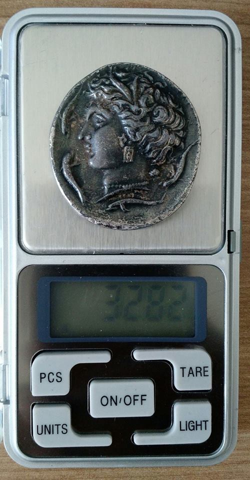 Fake-Decadrachm,-Friends?