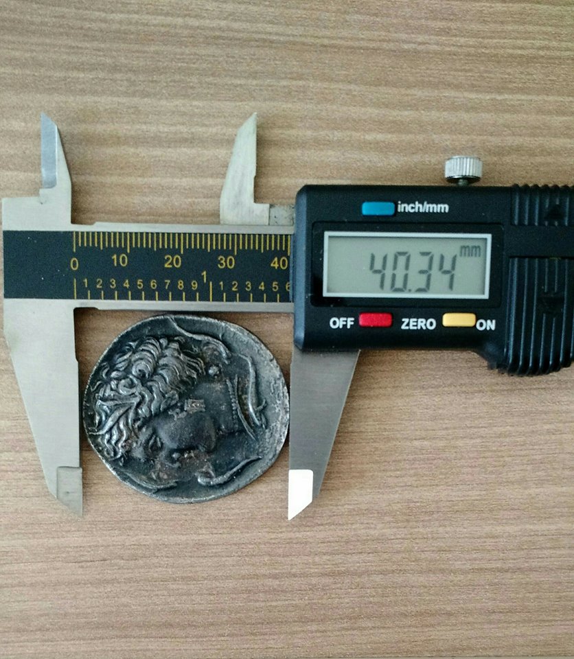 Fake-Decadrachm,-Friends?