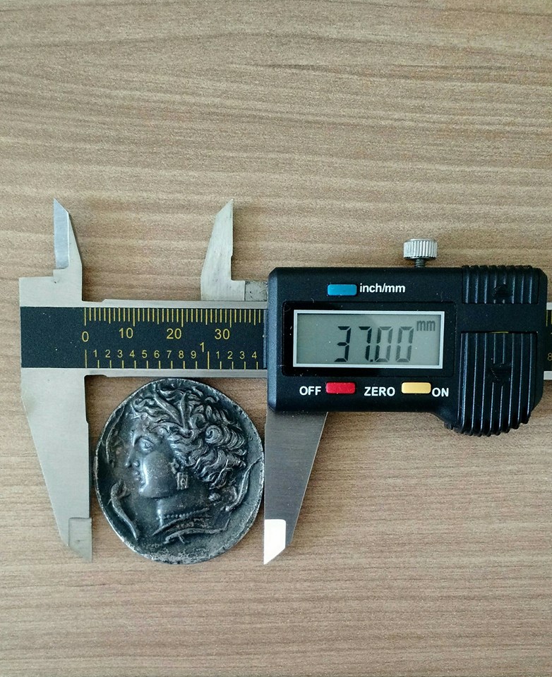 Fake-Decadrachm,-Friends?