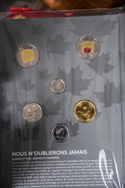 Armistice-Commemorative-Collector-Keepsake-With-Holder