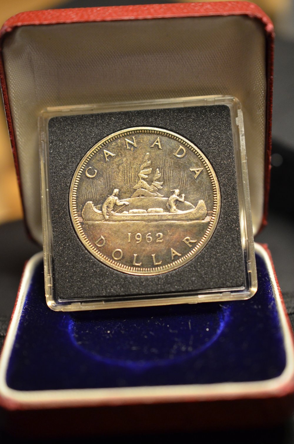 1965-Canadian-Dollar-Specimen-Case