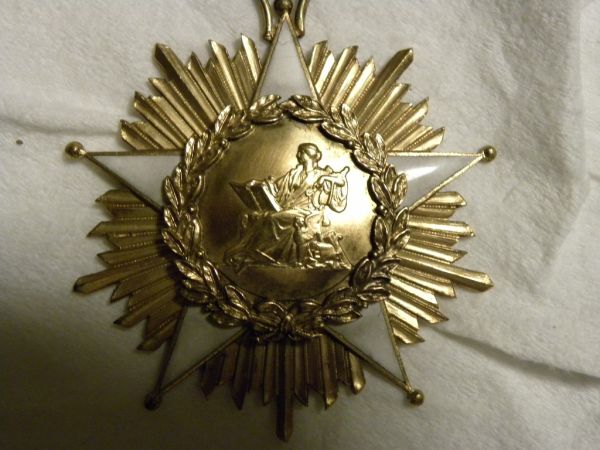 Help-Identifying-This-Large-Medal,-Possibly-French