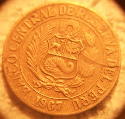 25-Centavos-Cracked-Die?