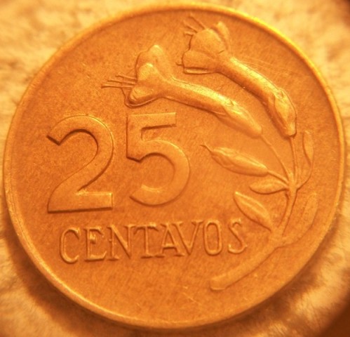 25-Centavos-Cracked-Die?