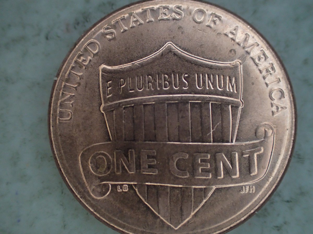 2018-D-Lincoln-Shield-Spiked-Head