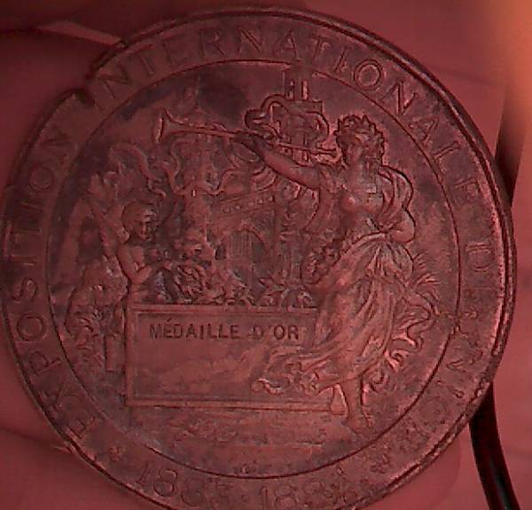 Medal-From-France?-Info-Needed