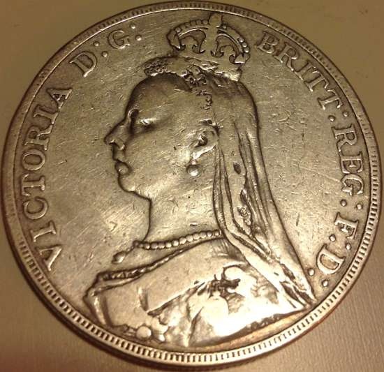 Grade-Of-A-1889-Crown-And-1905-Half-Sovereign
