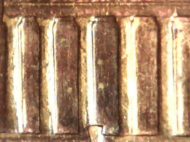 2005-D-LMC-DDR-Columns-In-Memorial