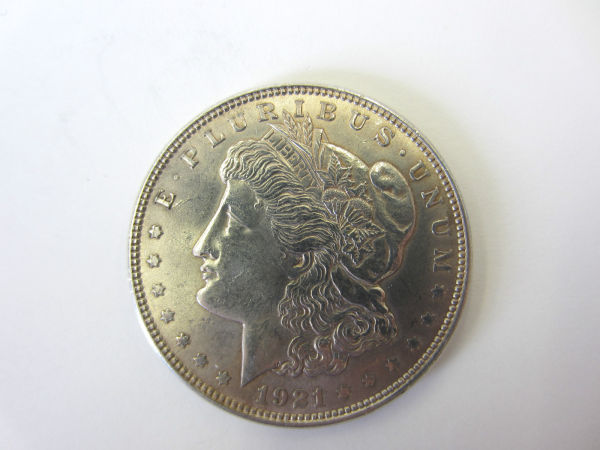 1884-&-1921-Morgans---Grade?