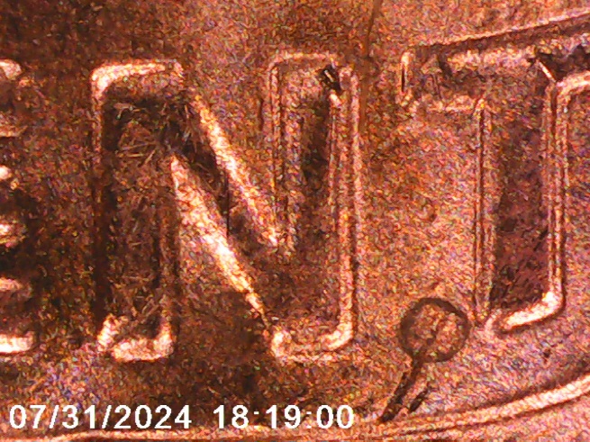 2022-D-Penny-Die-Crack/Lots-Of-Hub-Doubling
