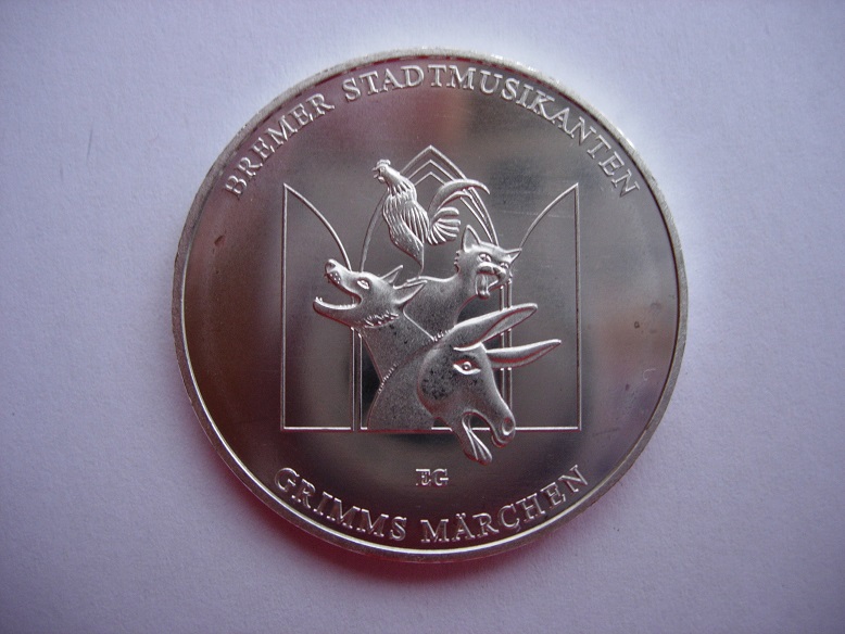 Around-The-World-With-Coins---A-Coin-Geography-Game