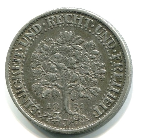 Contemporary-Oak-Tree-Counterfeit