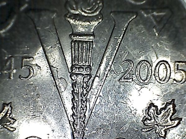2005-Nickel-V-Die-Clash-Cracks