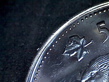2011-Nickel-Flaw-In-Maple-Leaf?