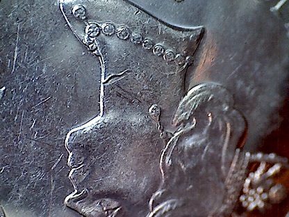 2002-Dime-Slit-In-Throught?