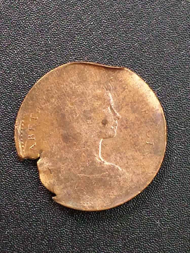 1975-1-Cent-Ragged-Clip-Split-Planchet?