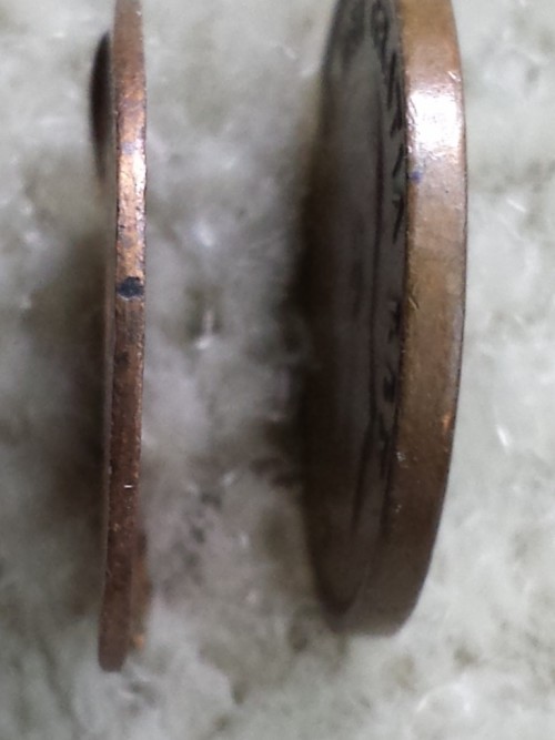 1975-1-Cent-Ragged-Clip-Split-Planchet?