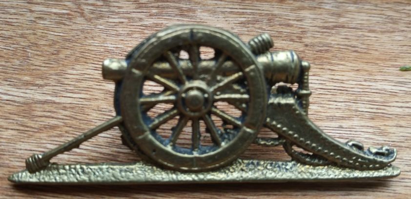 Help-With-These-Royal-Artillery-Badges