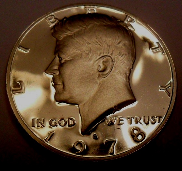 Photography-Setup-For-DCAM-Coins