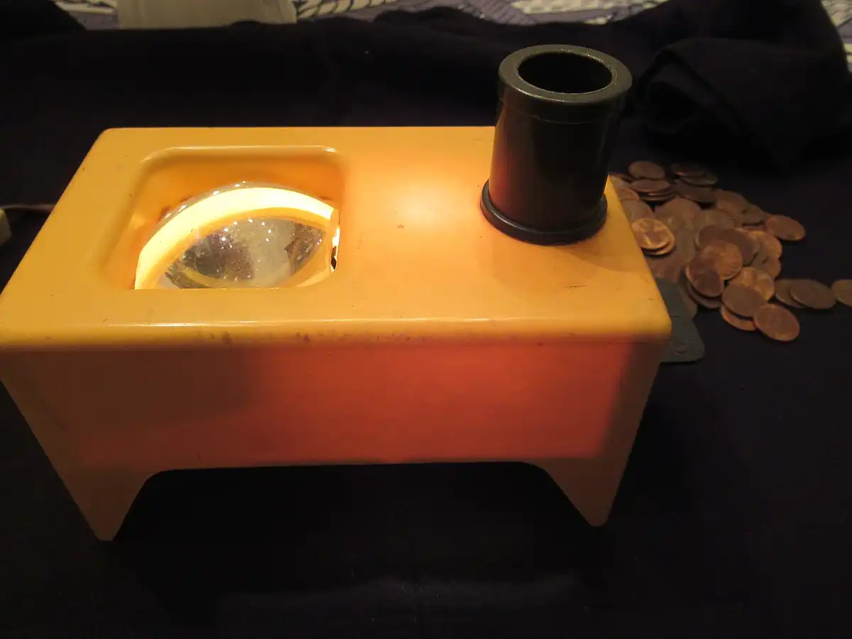 Scan-O-'Matic-Coin-Magnifier