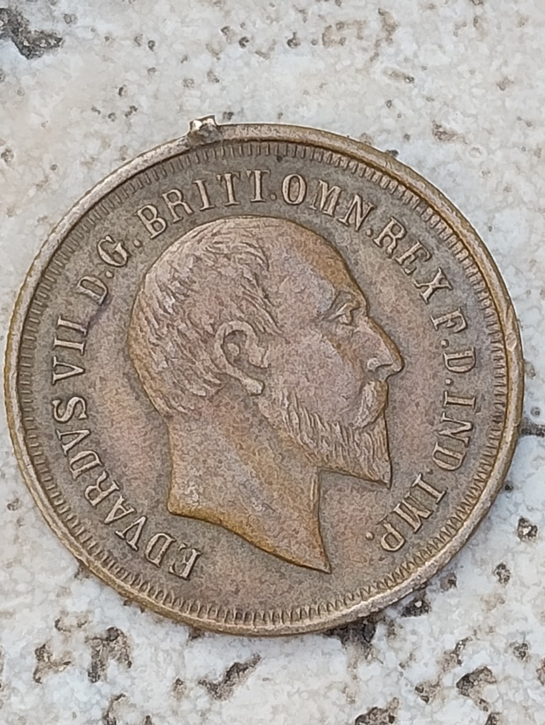 Edward-VII-Token?-Pendant?-Coronation-Souvenir?