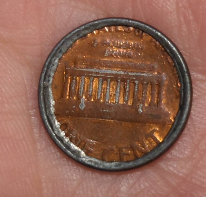 2000-Lincoln-Memorial-Cent-With-Silver-Edge