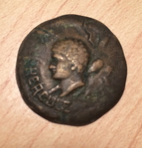 Need-Help-Identifying-Hercule-Coin.please-Id:-Likely-Modern-Jewlery-Charm