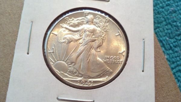 1941-Walking-Half