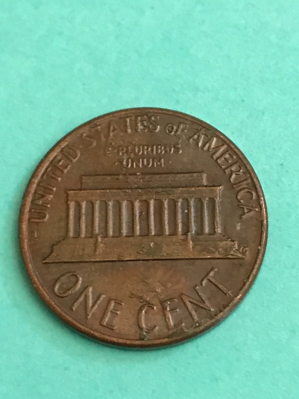 1977-D-Lincoln-Penny-Strike-Through-Or-Lamination-Error-Penny
