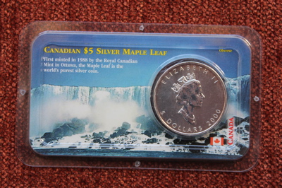 2000-Canadian-Maple-Leaf-With-Fireworks-Privy-Mark