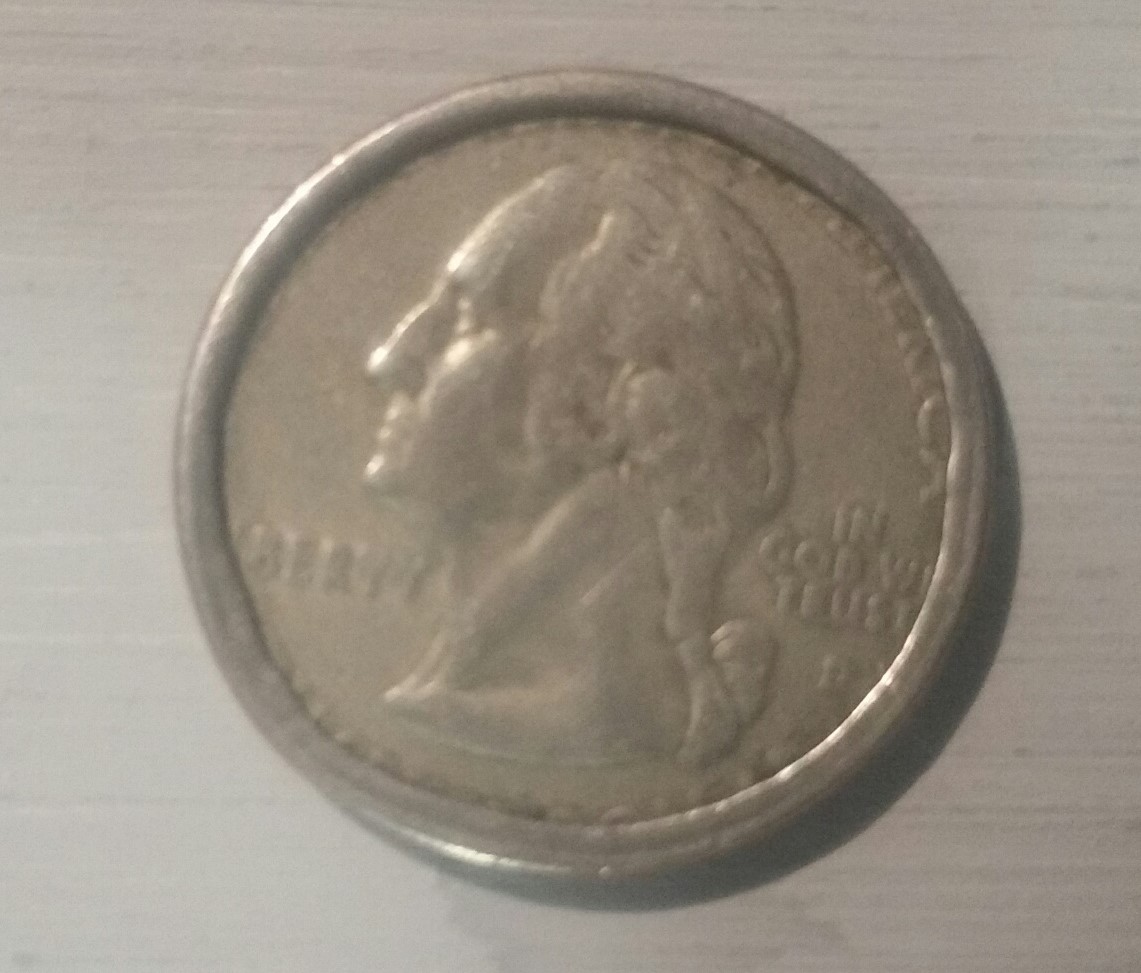 2004-D-Iowa-Quarter-The-Size-Of-A-Nickel?-Help