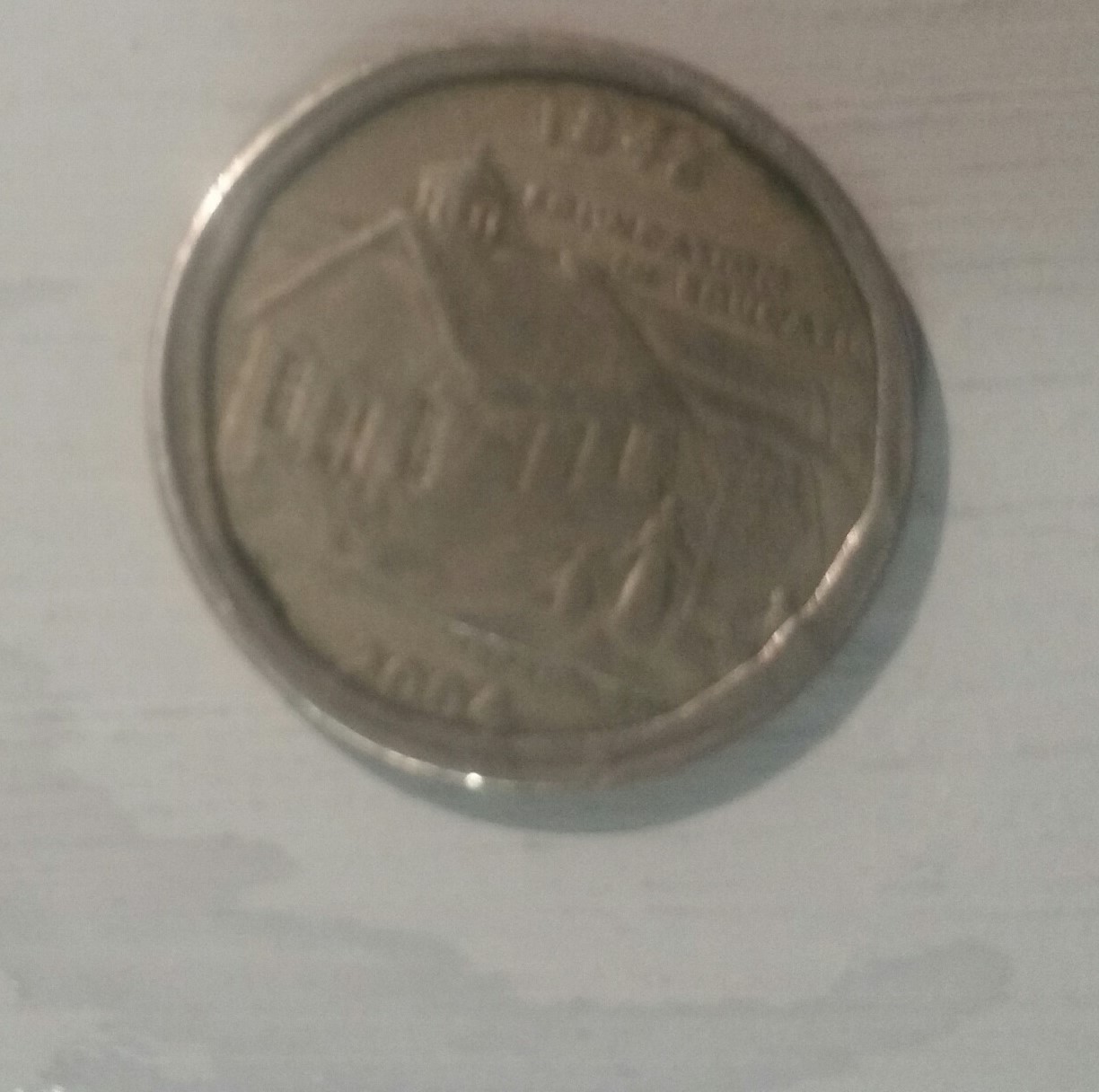 2004-D-Iowa-Quarter-The-Size-Of-A-Nickel?-Help